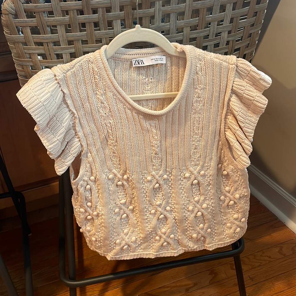 Zara sweater. Size medium